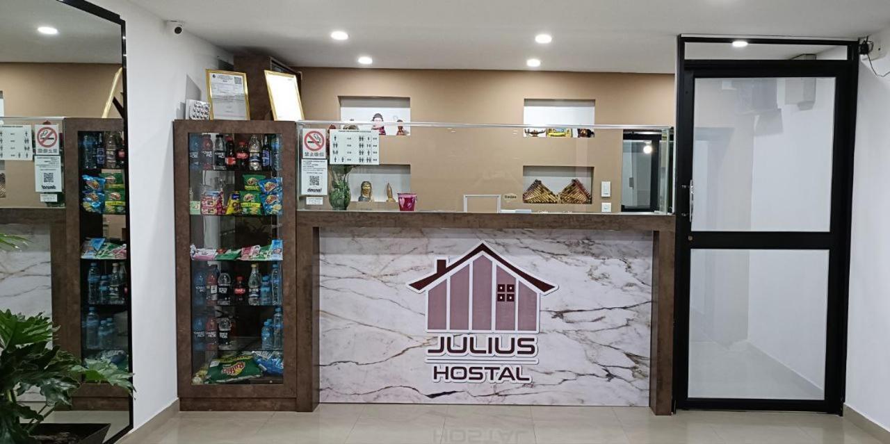 Julius Hostal, Desde Las 14 Horas Hasta 12 Del Mediodia Quito Exterior photo